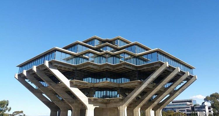 The famous UCSD library. Photo via Diana R. 