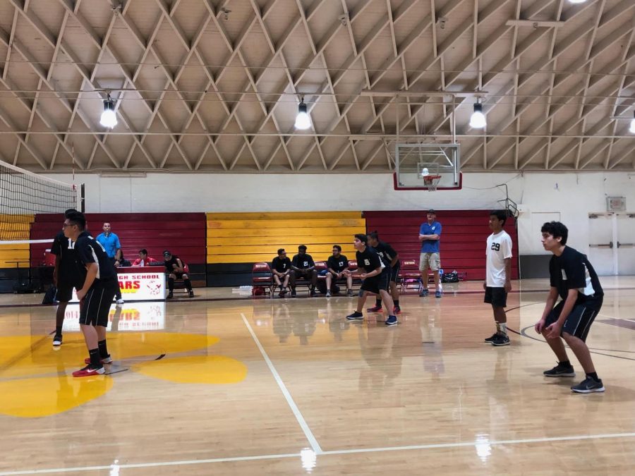 The boys volleyball started their playoff game strong and faced a tough team (Photo Source: Pedro Adame).